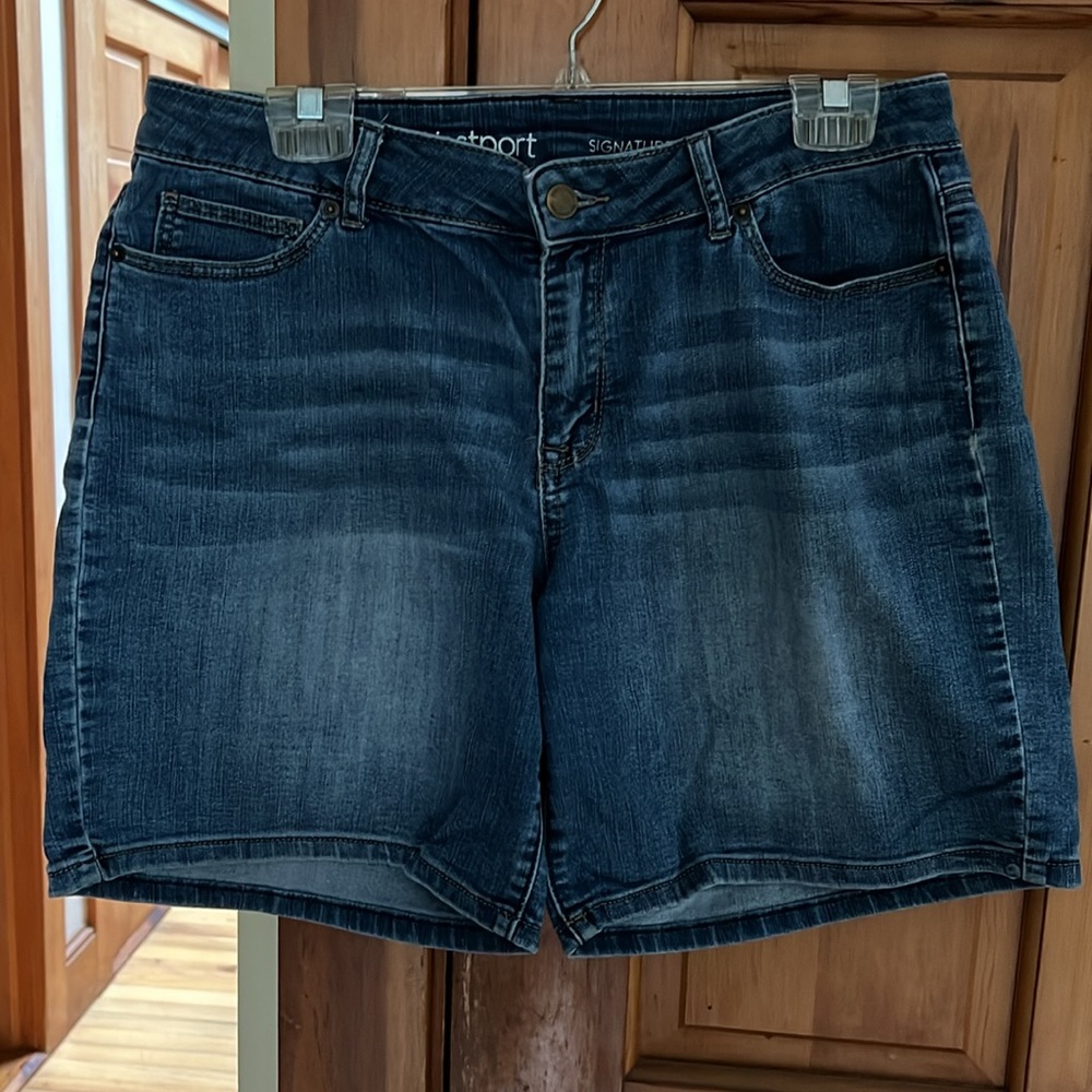 Westport Signature Fit Size 8 shorts 6” inseam